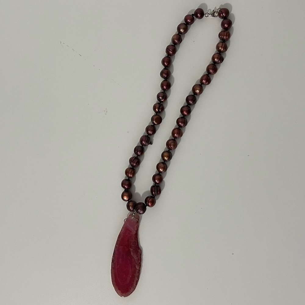 Authentic freshwater pearls & red agate necklace